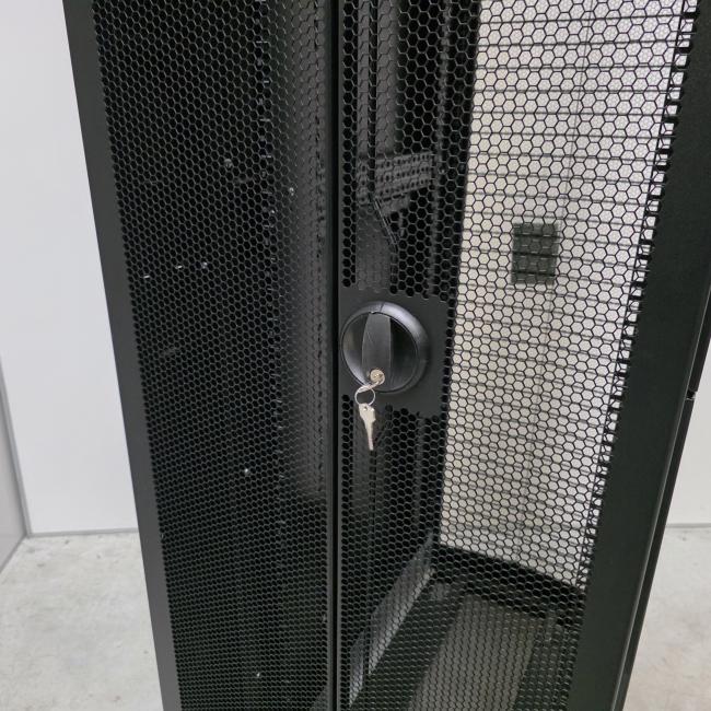  - dell patchkast afm 225x110x60 cm  (9)