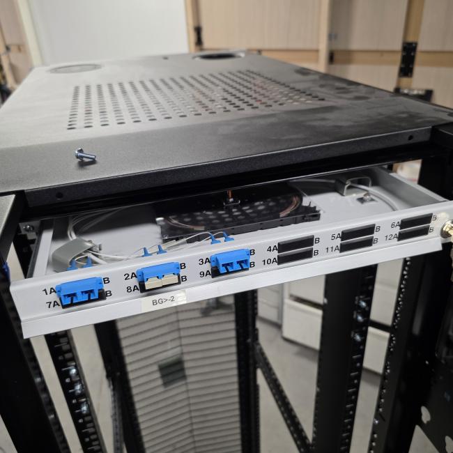  - dell patchkast afm 225x110x60 cm  (21)