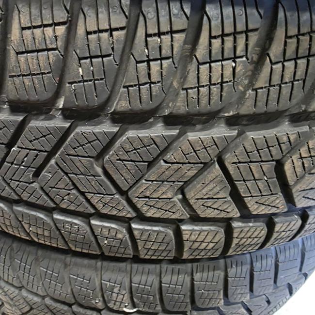  - 4x banden 215-65-r17 99H (5)