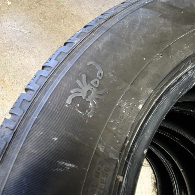  - 4x banden 215-65-r17 99H (7)