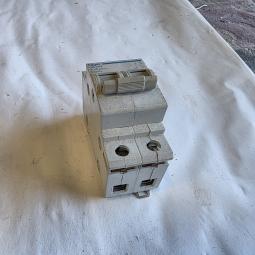  - HAGER HOOFDSCHAKELAAR  (3)