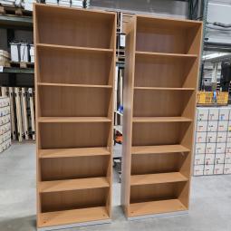  - 2x STEELCASE houten boekenkast afm 240x80x33,5 cm  (2)