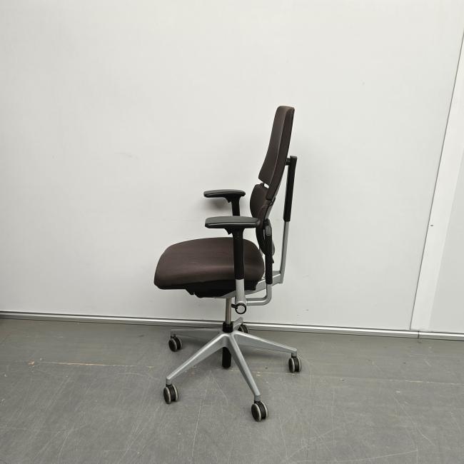  - 2026-02-04 12.03.07