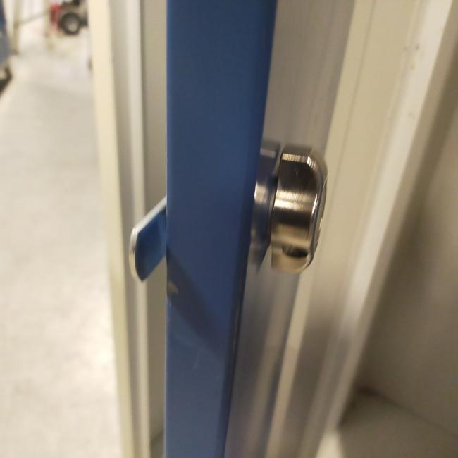  - 4x 125,- pst ex. 2-deurs grijs blauw retro vintage industriele stalen lockerkasten 180x60x50 cm (24)