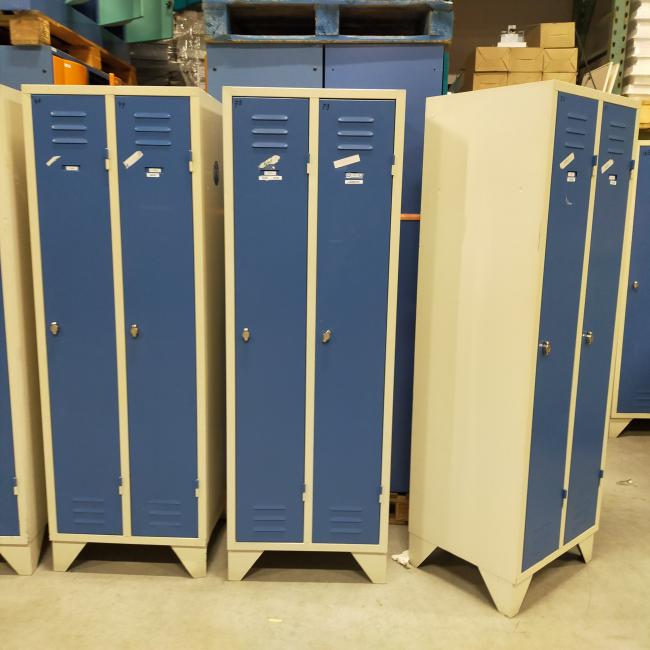  - 4x 125,- pst ex. 2-deurs grijs blauw retro vintage industriele stalen lockerkasten 180x60x50 cm (2)
