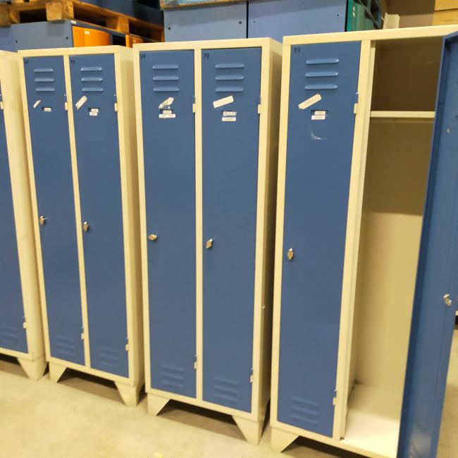  - 4x 125,- pst ex. 2-deurs grijs blauw retro vintage industriele stalen lockerkasten 180x60x50 cm (11)