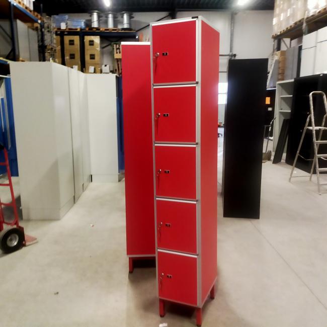  - 4x Aeastic 5-deurs rode lockers hout aluminium met nieuwe sloten eurolocks in zeer nette staat (8)