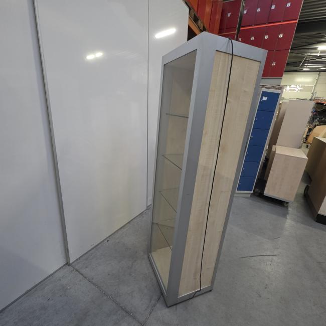  - vitrine afm 52x42x182 bxdxh  binnenmaat 47x41 bxd , hoogte tussen schappen 33 cm  (5)
