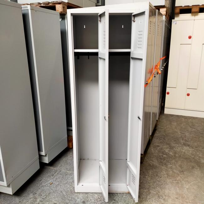  - partij 37x induistriele metalen lockerkasten 2-deursgrijs (16)