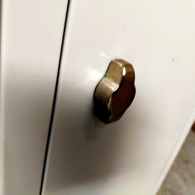  - partij 37x induistriele metalen lockerkasten 2-deursgrijs (12)