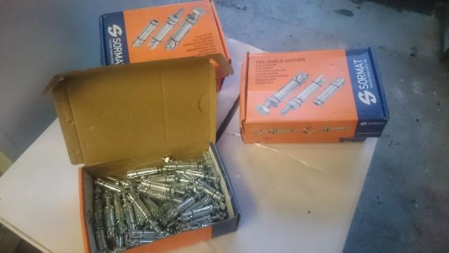  - 5-dozen-keilbouten-totaal-250-stuks--(1)-full