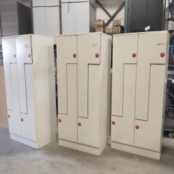  - partij Oostwoud witte metalen Z-lockerkasten kledinglockers 4-deurs 195x80x50 cm met nieuww sloten eurolocks (10)