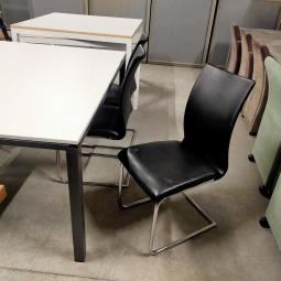  - partij goedkope sledestoelen eetkamerstoelen met zwart kunststleder bekleding (21)