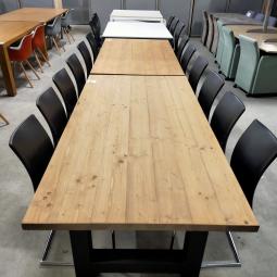  - partij goedkope sledestoelen eetkamerstoelen met zwart kunststleder bekleding (2)