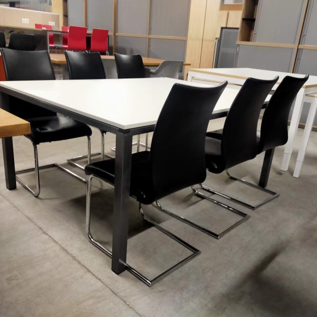  - partij goedkope sledestoelen eetkamerstoelen met zwart kunststleder bekleding (17)