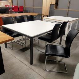  - partij goedkope sledestoelen eetkamerstoelen met zwart kunststleder bekleding (18)