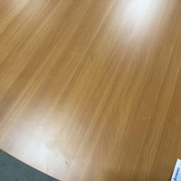  - 1x EROMES tafel kersenkleur bootvormig blad met gebrsporen  krasjes op het blad (20)