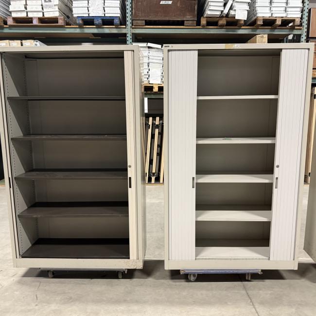  - 4x van blerk werkplaats garage kasten met roldeuren (12)