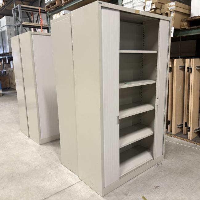  - 4x van blerk werkplaats garage kasten met roldeuren (18)