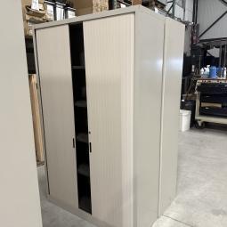  - 4x van blerk werkplaats garage kasten met roldeuren (21)