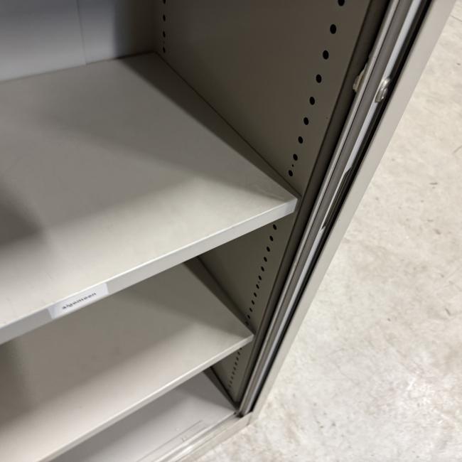  - 4x van blerk werkplaats garage kasten met roldeuren (26)