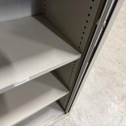  - 4x van blerk werkplaats garage kasten met roldeuren (26)