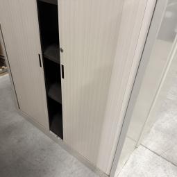  - 4x van blerk werkplaats garage kasten met roldeuren (27)