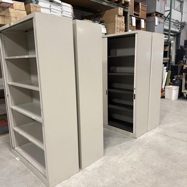  - 4x van blerk werkplaats garage kasten met roldeuren (28)