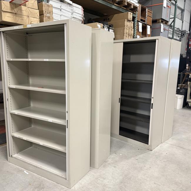  - 4x van blerk werkplaats garage kasten met roldeuren (29)