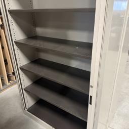  - 4x van blerk werkplaats garage kasten met roldeuren (2)