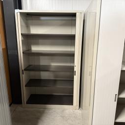  - 4x van blerk werkplaats garage kasten met roldeuren (65)