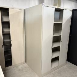  - 4x van blerk werkplaats garage kasten met roldeuren (58)