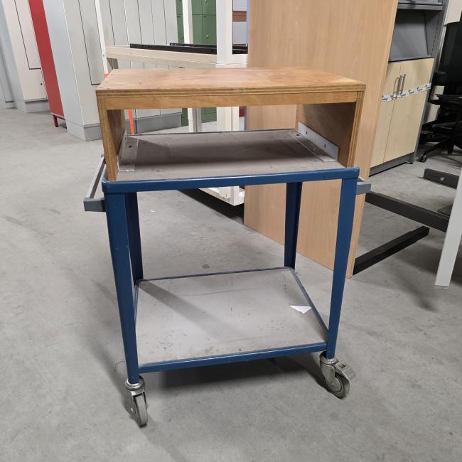  - magazijnwagen afm 67x50 cm 99 cm hoog  (1)