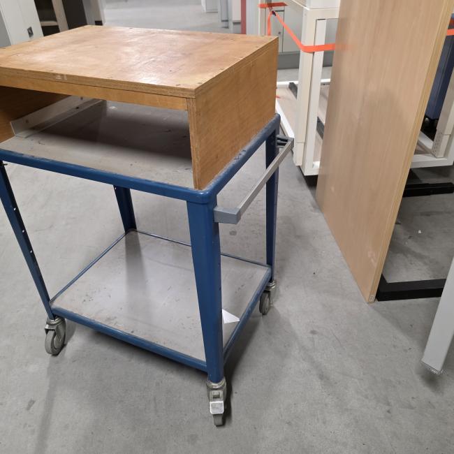  - magazijnwagen afm 67x50 cm 99 cm hoog  (3)