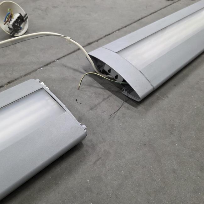  - lange 2-delige  hanglamp afm 2x130x20x5 cm  (4)