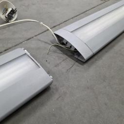  - lange 2-delige  hanglamp afm 2x130x20x5 cm  (4)