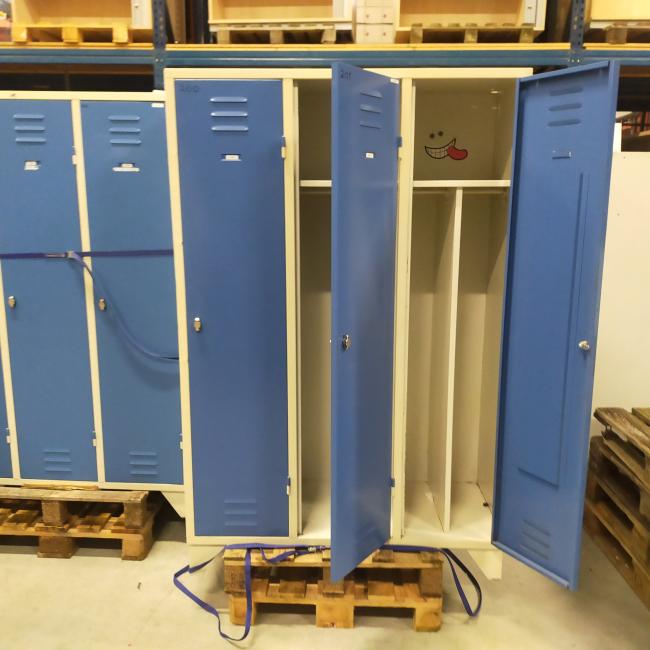  - LK869 12x 3-deurs extra brede deuren 185x120x50 cm 225,- per stuk ex (1)