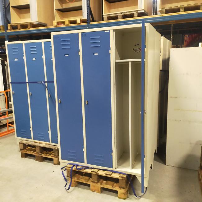  - LK869 12x 3-deurs extra brede deuren 185x120x50 cm 225,- per stuk ex (6)