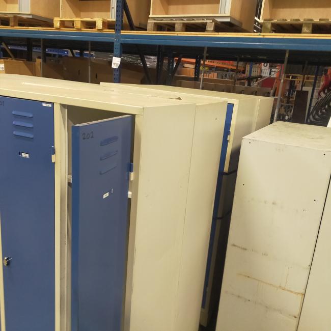  - LK869 12x 3-deurs extra brede deuren 185x120x50 cm 225,- per stuk ex (8)