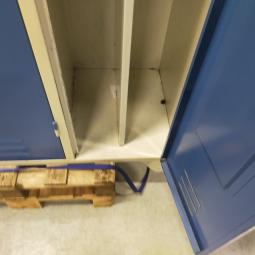  - LK869 12x 3-deurs extra brede deuren 185x120x50 cm 225,- per stuk ex (10)