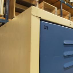  - LK869 12x 3-deurs extra brede deuren 185x120x50 cm 225,- per stuk ex (16)