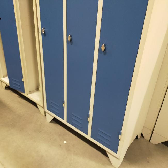  - LK869 12x 3-deurs extra brede deuren 185x120x50 cm 225,- per stuk ex (21)