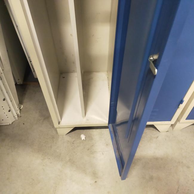  - 4x 2-deurs industriele retro vintage extra brede deuren 185x90x50 cm grijs blauw metaal 175,- per stuk ex (65)