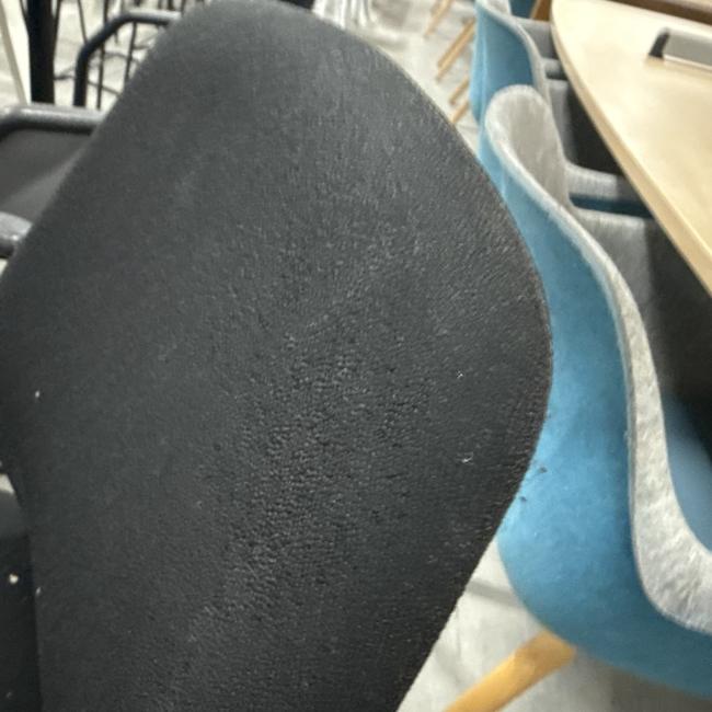  - set 4 stuks interstuhl voor 200,- ex (9)