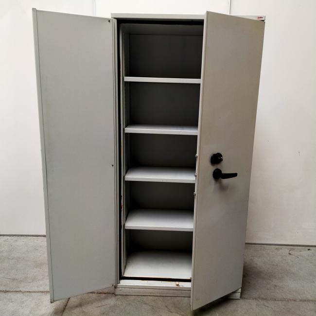  - 1x brandvertragende kluiskast met sleutel (8)