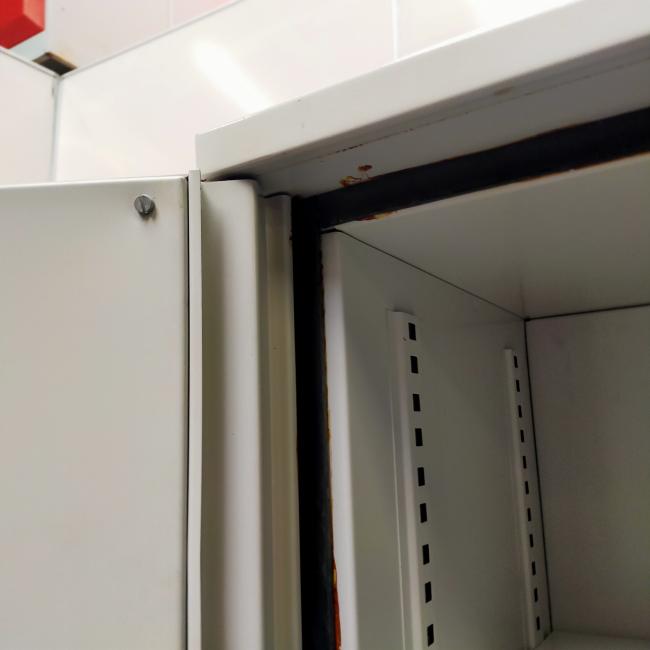  - 1x brandvertragende kluiskast met sleutel (10)