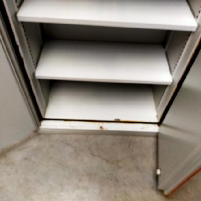  - 1x brandvertragende kluiskast met sleutel (15)