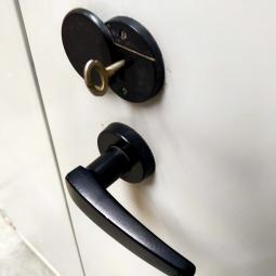  - 1x brandvertragende kluiskast met sleutel (20)