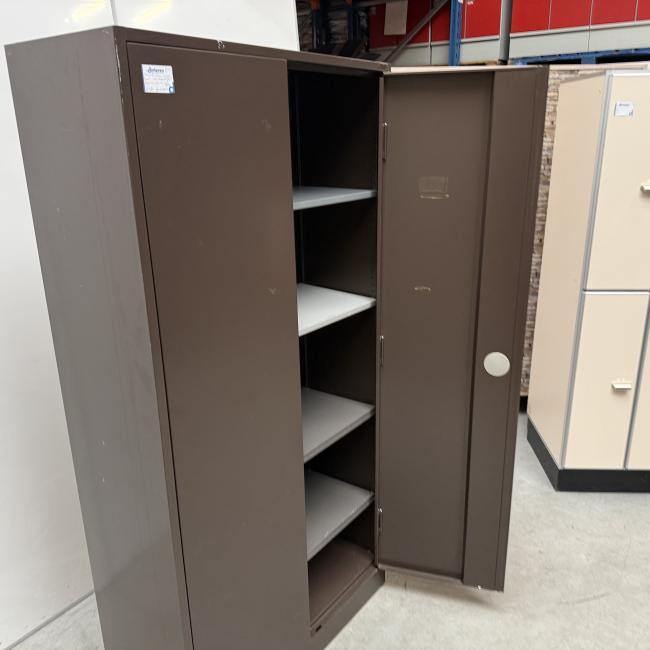  - 1x bruine stalen werkplaatskast (13)