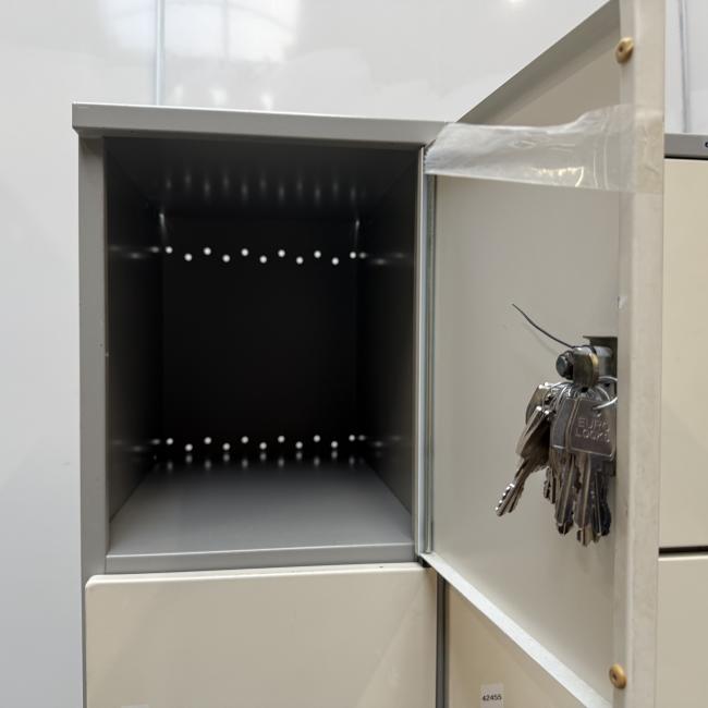  - 2x 10-deurs oostwoud grijs cremewit (11)